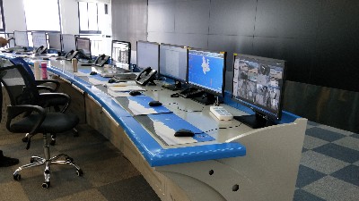 操作臺表面的顏色和質感是怎么來的？