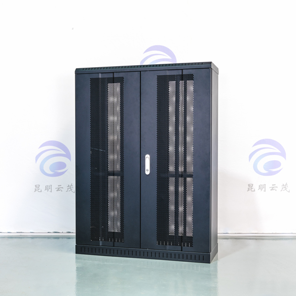 大型設(shè)備機(jī)柜