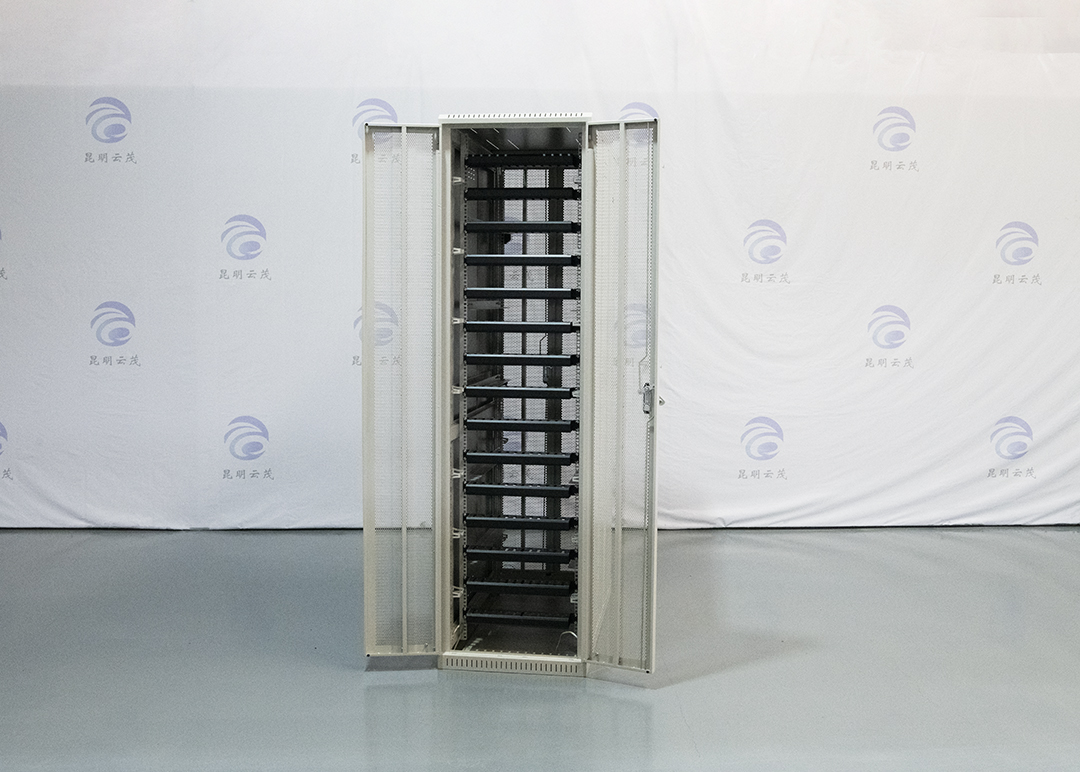 鈑金加工定制的機(jī)柜門鎖選擇指南