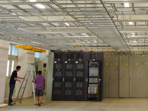 機柜在數(shù)據(jù)中心機房有什么作用？云茂通信來告訴您