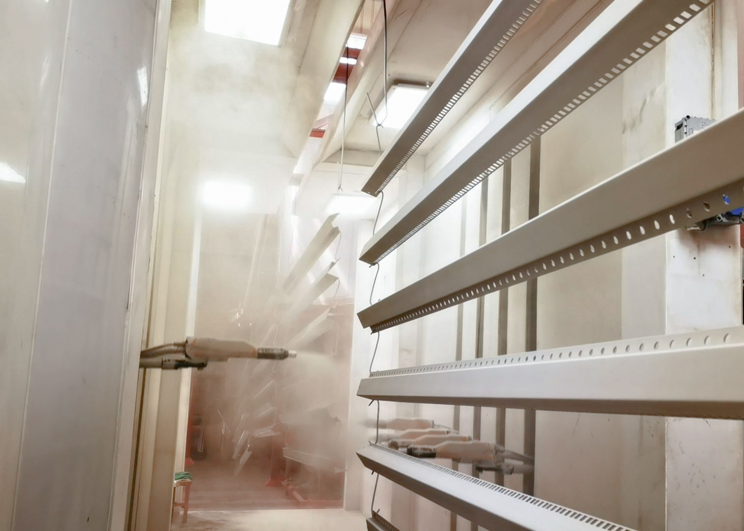 鈑金加工：靜電噴塑還是噴漆？